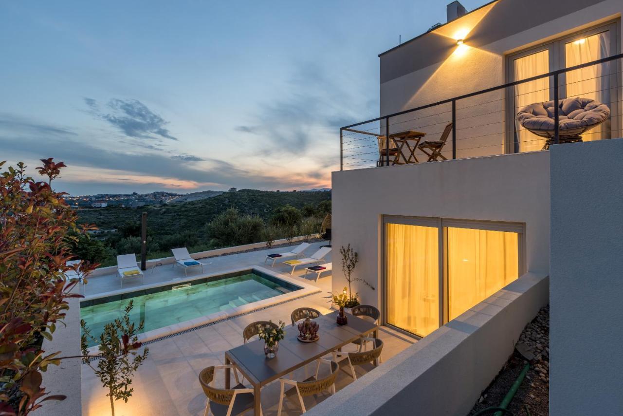 Villa Callista Žrnovnica Exterior foto