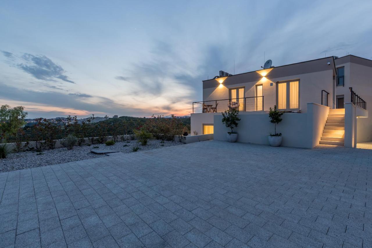 Villa Callista Žrnovnica Exterior foto