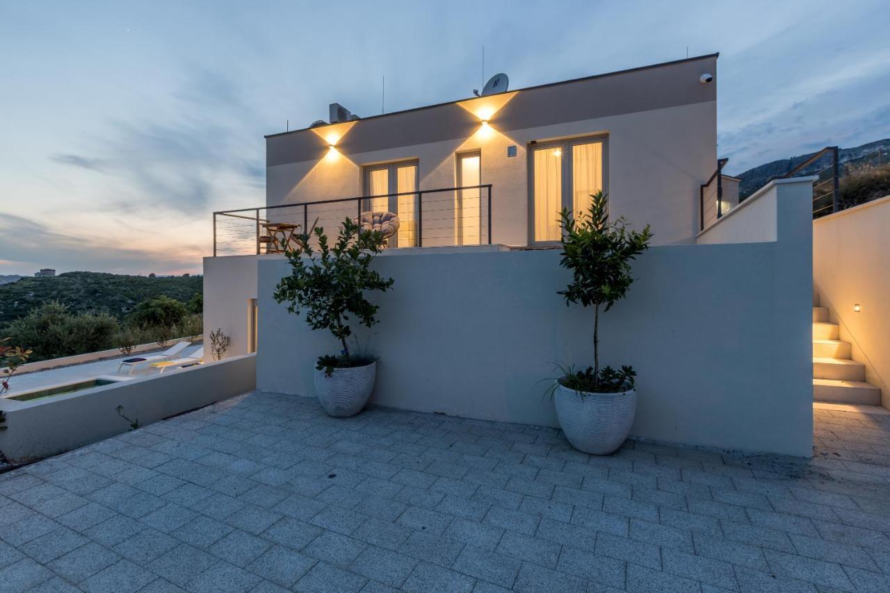 Villa Callista Žrnovnica Exterior foto